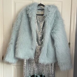 SORRY SOLD
Light Blue Faux Fur Jacket size MEDIUM!